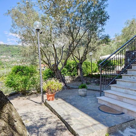 2 Bedroom Stunning Apartment In Moneglia Exteriér fotografie