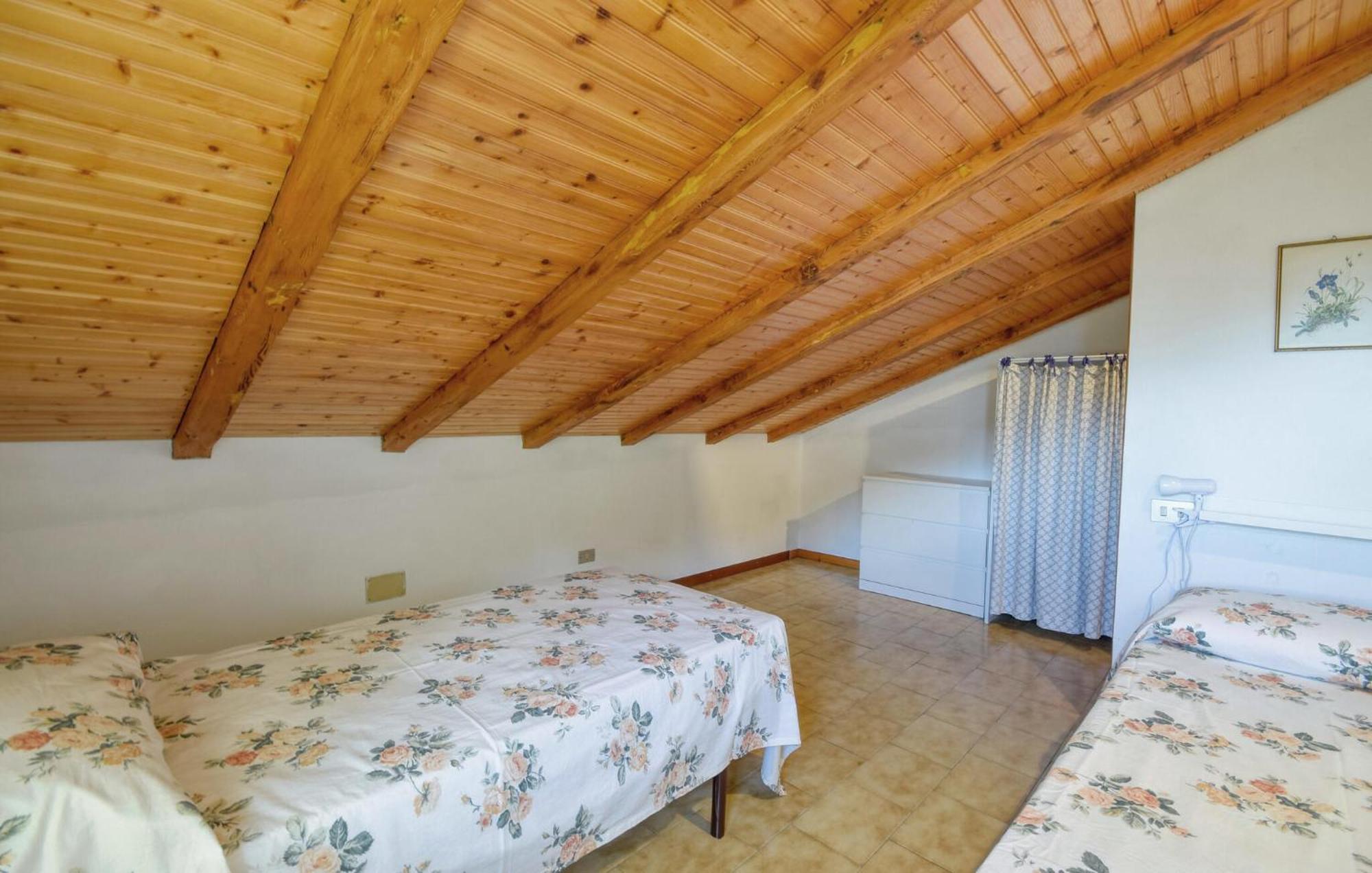 2 Bedroom Stunning Apartment In Moneglia Exteriér fotografie